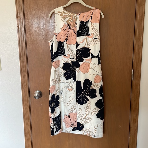 Ann Taylor Floral Dress - Picture 3 of 3